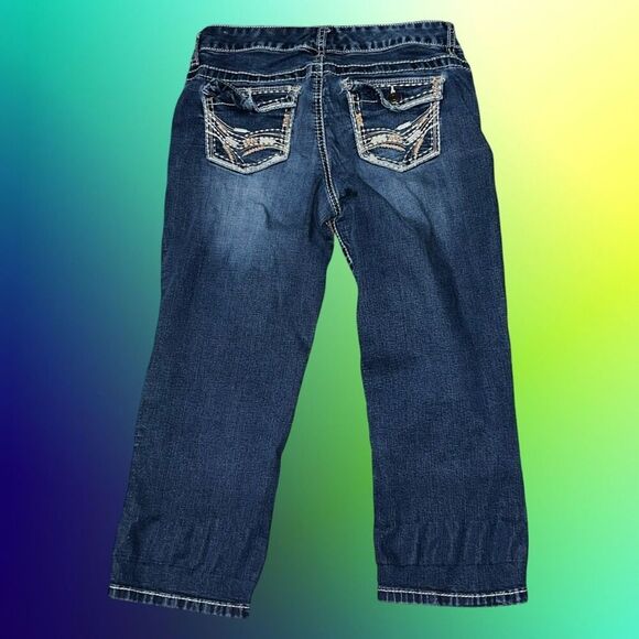 Maurice’s Embroidered Denim Cuffed Capri Jeans Size 5/6 #145 - Picture 6 of 6